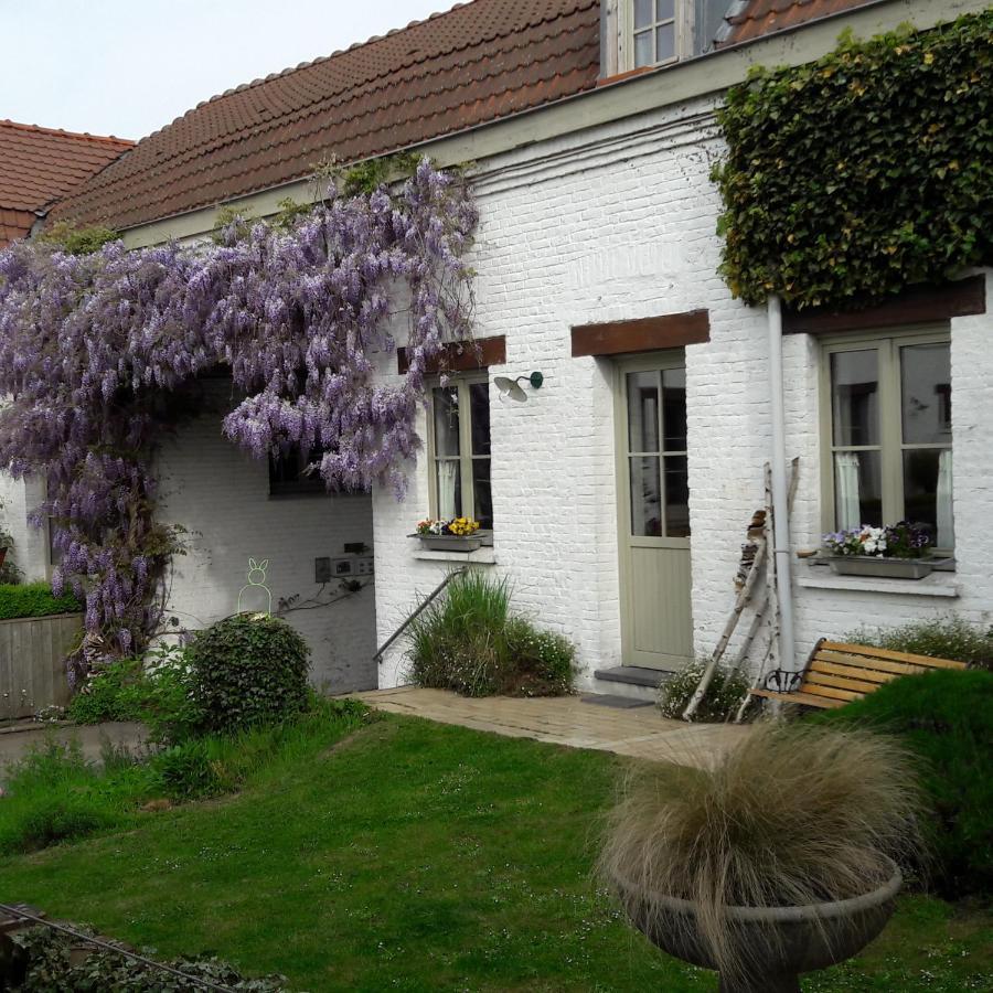L'atterrissage Bed & Breakfast 2*